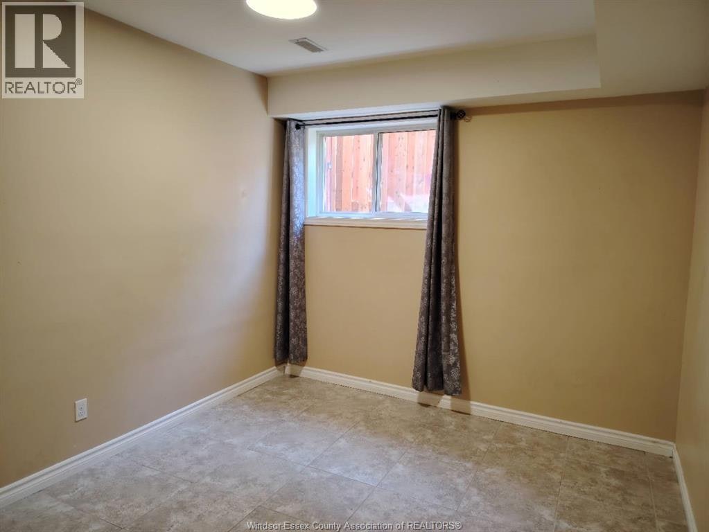 3240 Northway Avenue, Windsor, ON, N9E 4T7 - 11
