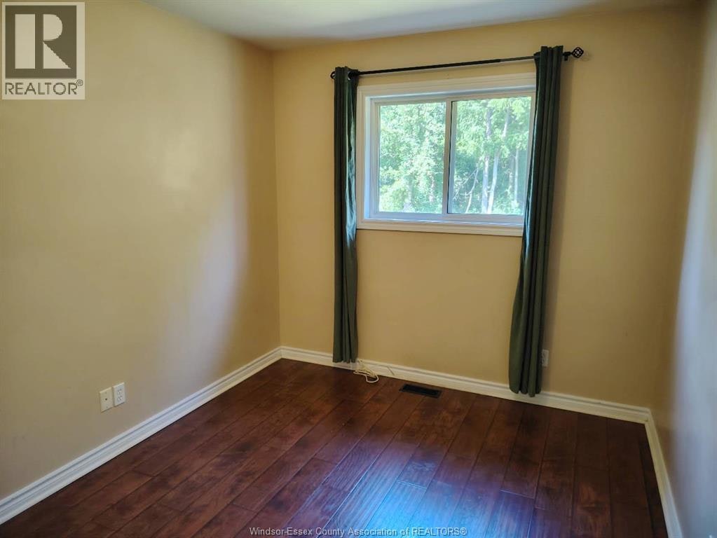 3240 Northway Avenue, Windsor, ON, N9E 4T7 - 4