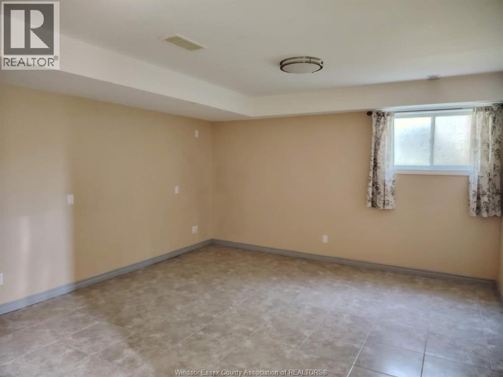 3240 Northway Avenue, Windsor, ON, N9E 4T7 - 9
