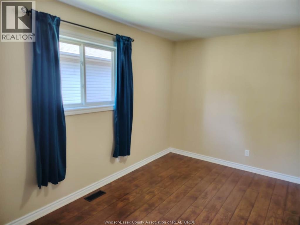 3240 Northway Avenue, Windsor, ON, N9E 4T7 - 6