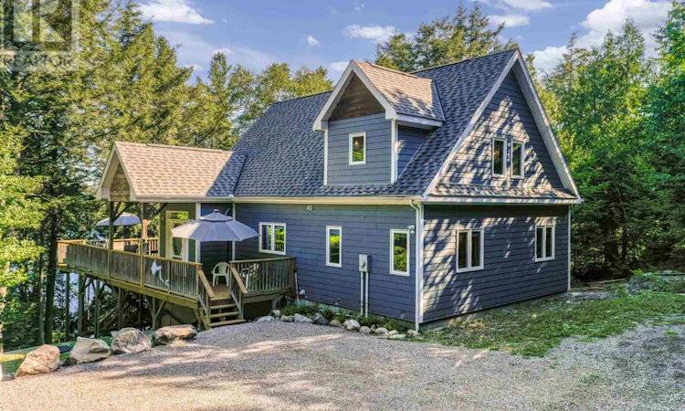 564 Dunlop Shores Road