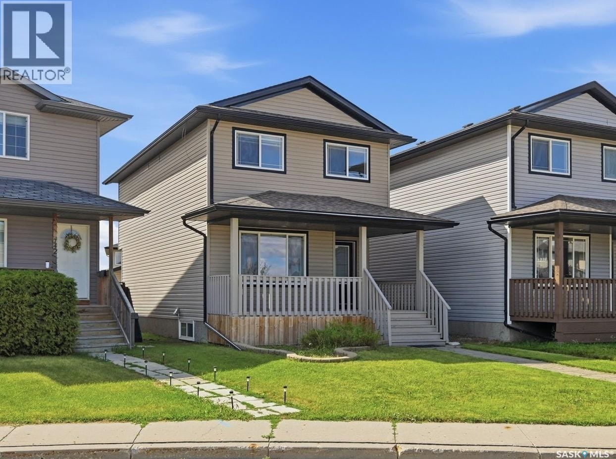 738 Lamarsh Lane, Saskatoon, SK, S7W 1B6