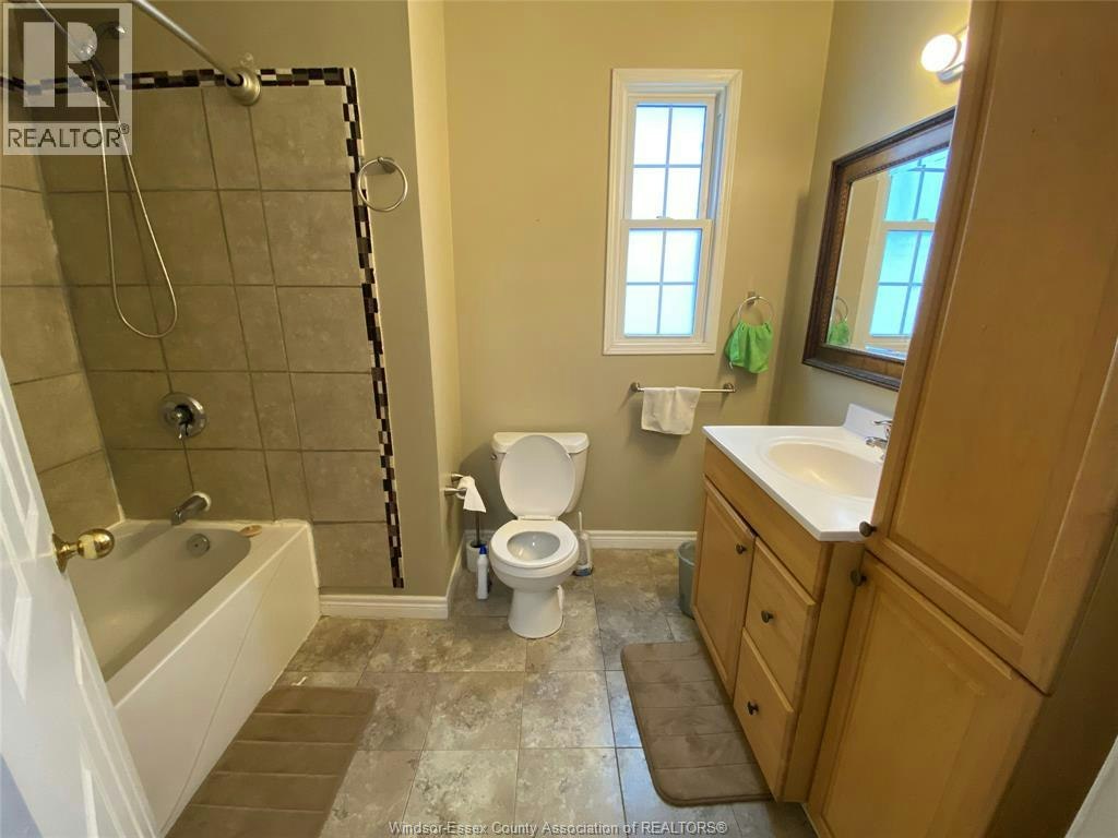 366 Bridge, Windsor, ON, N9B 2M4 - 9