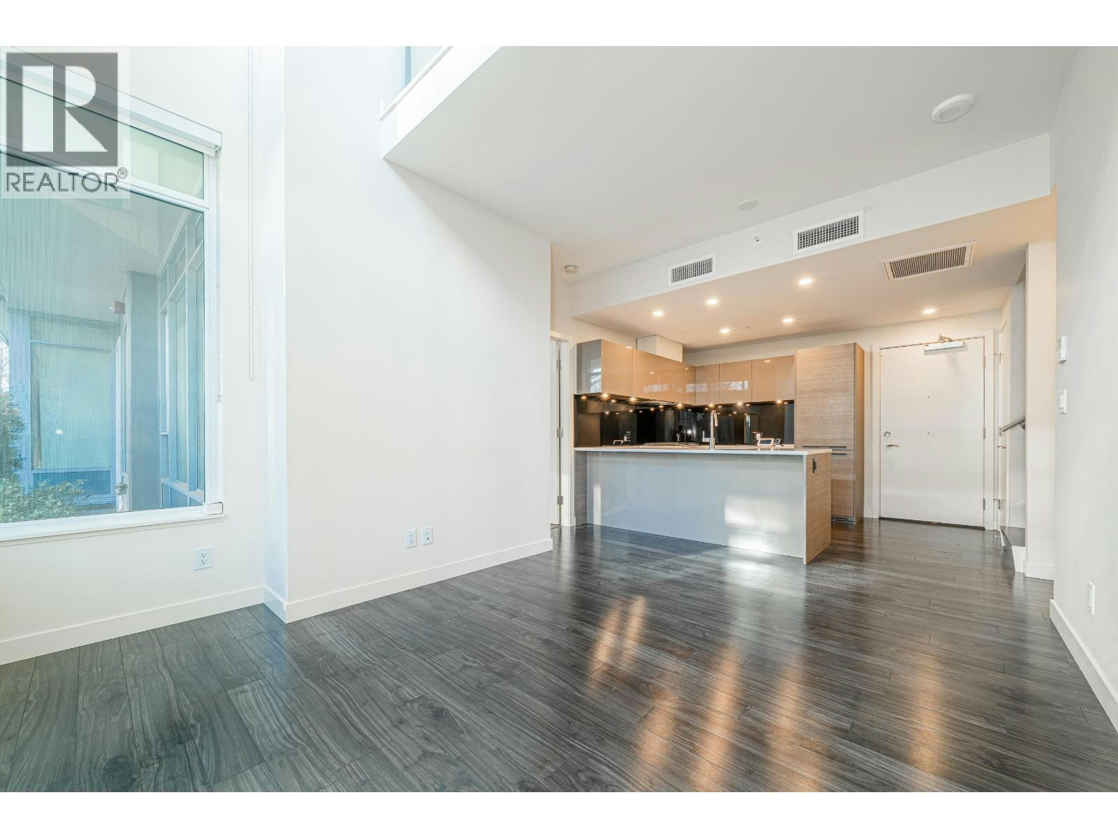 TH1-6288 Cassie Avenue, Burnaby, BC, V5H 0H7