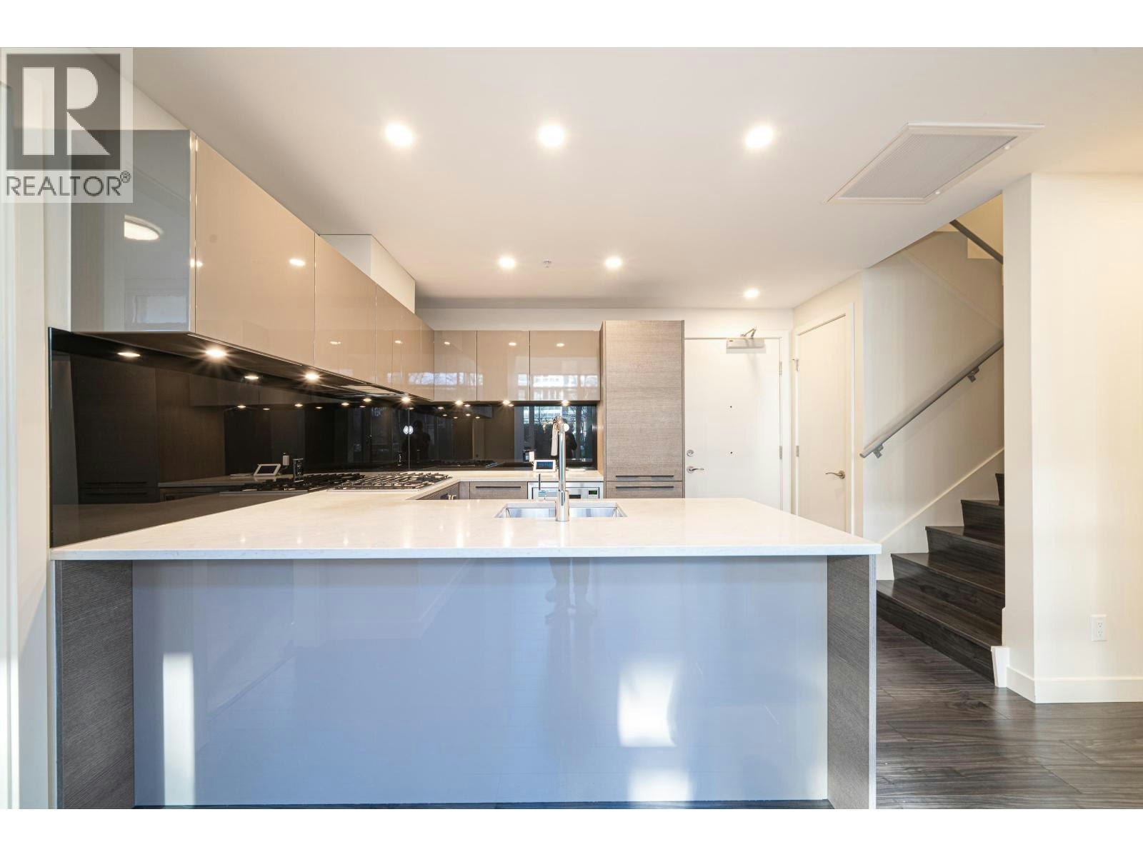 TH1-6288 Cassie Avenue, Burnaby, BC, V5H 0H7 - 6
