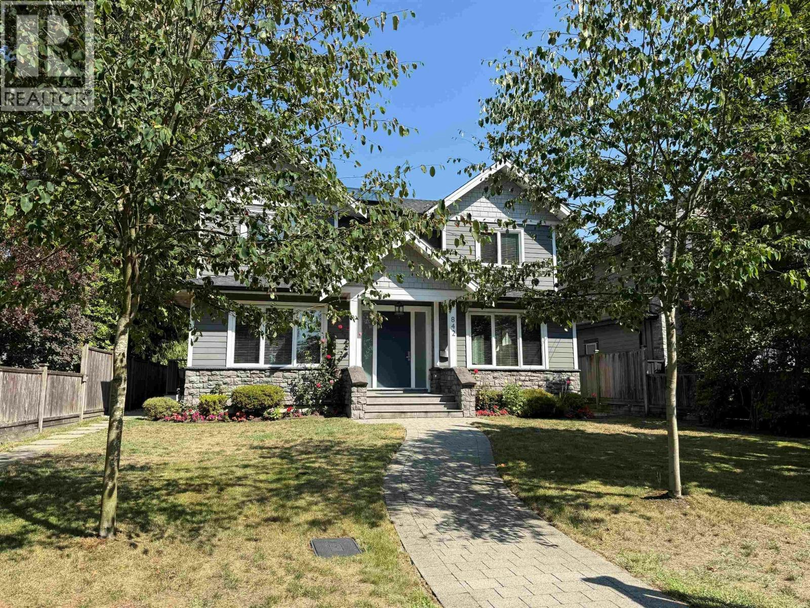 842 W 20th Street, North Vancouver, BC, V7P 2B4
