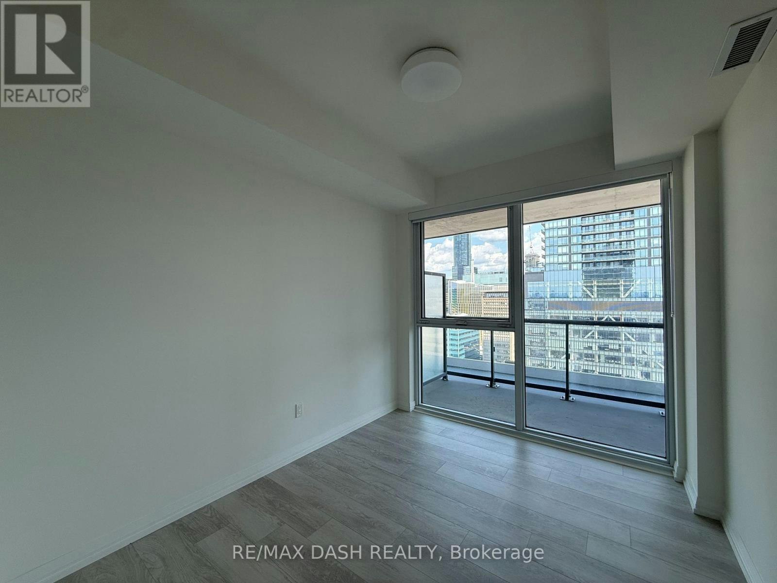 2505-280 Dundas Street W, Toronto, ON, M5T 0E3 - 9
