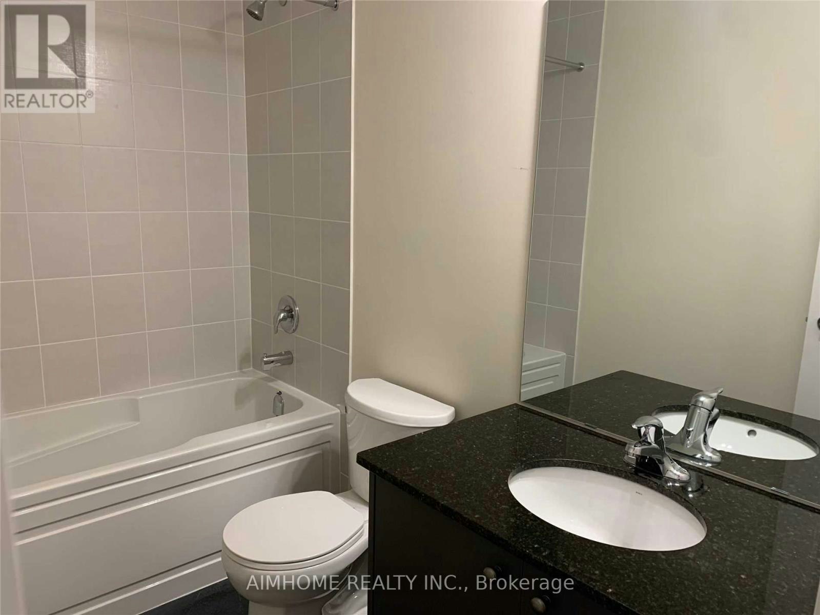 17-1 Bond Crescent, Richmond Hill, ON, L4E 3K2 - 12