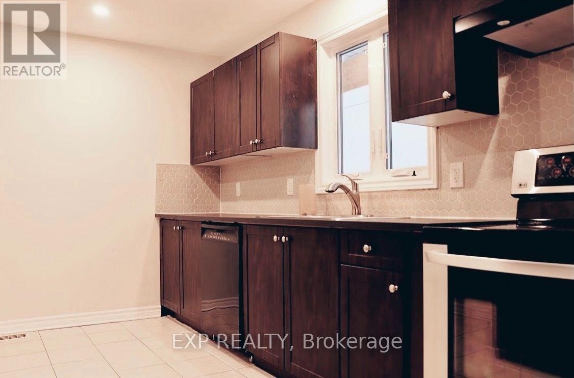 A-1892 Kingsdale Avenue, Ottawa, ON, K1T 1J1 - 9