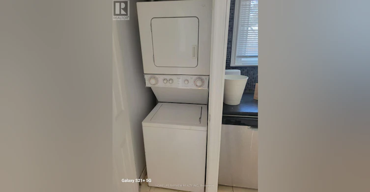 68 Broadoaks(main Floor Only Drive, Toronto, ON, M3J 1E4 - 15