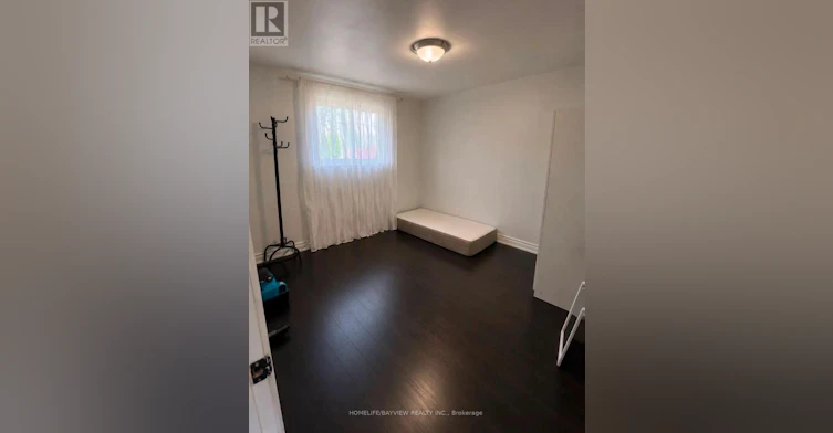 68 Broadoaks(main Floor Only Drive, Toronto, ON, M3J 1E4 - 9