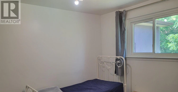 68 Broadoaks(main Floor Only Drive, Toronto, ON, M3J 1E4 - 11