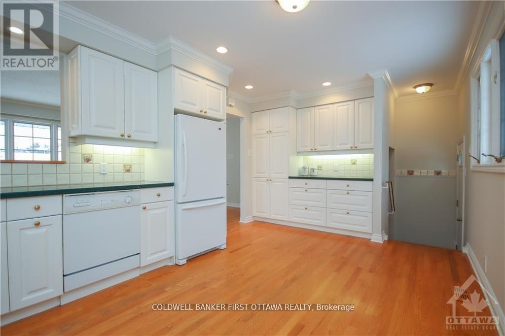 74 Hilliard Avenue, Ottawa, ON, K2E 6C1 - 10