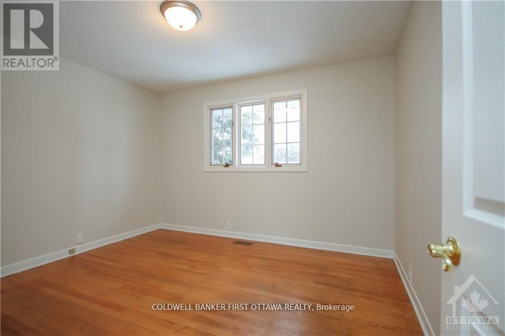 74 Hilliard Avenue, Ottawa, ON, K2E 6C1 - 13