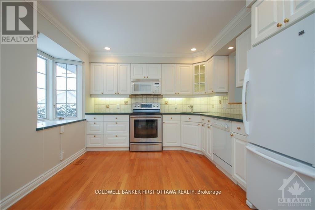 74 Hilliard Avenue, Ottawa, ON, K2E 6C1 - 9