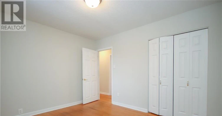 74 Hilliard Avenue, Ottawa, ON, K2E 6C1 - 14