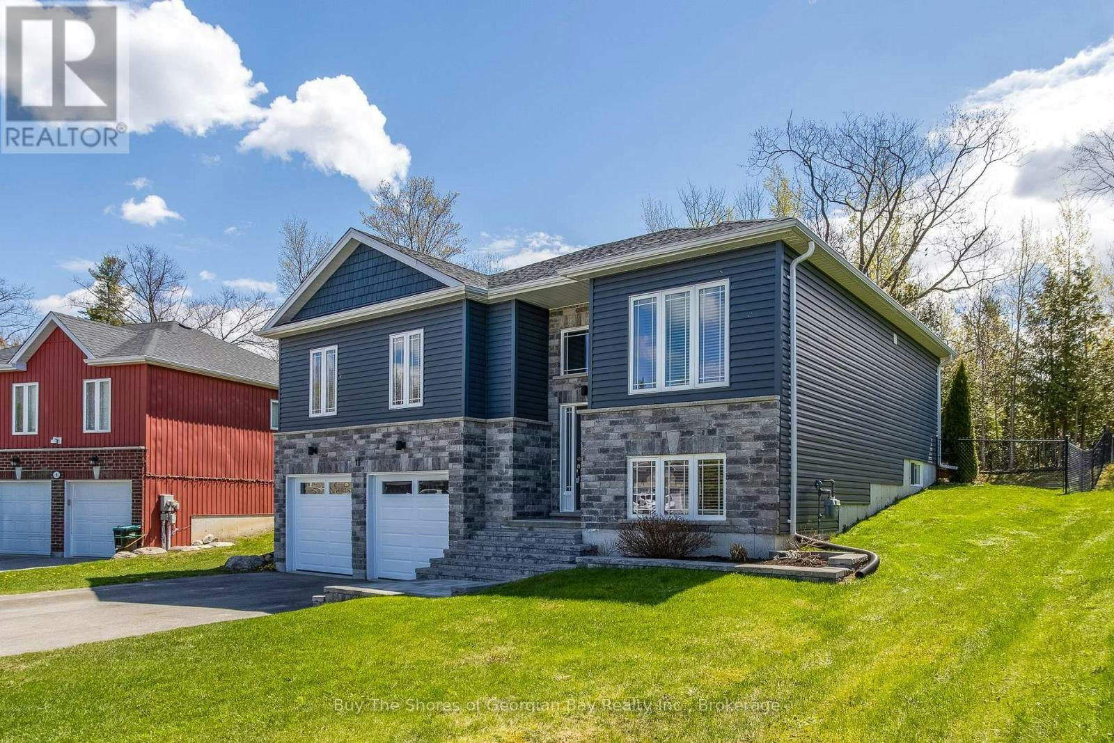 11 Ralph Dalton Boulevard, Tay, ON, L0K 2A0