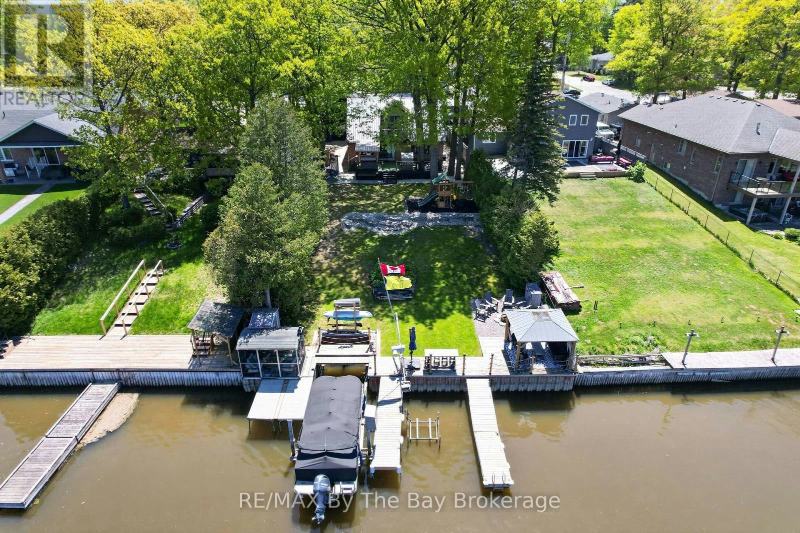 1416 River Road W, Wasaga Beach, ON, L9Z 2W5