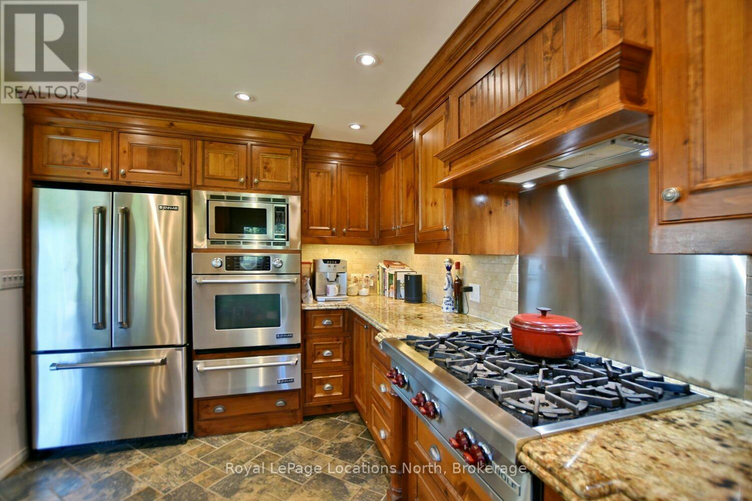 154 Carmichael Crescent, Blue Mountains, ON, L9Y 0R3 - 18