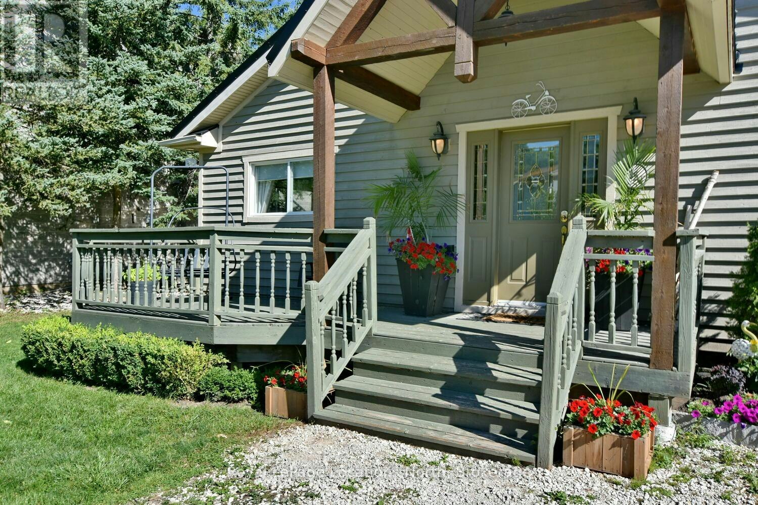 154 Carmichael Crescent, Blue Mountains, ON, L9Y 0R3 - 2