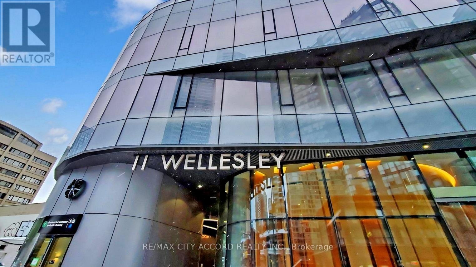 4512-11 Wellesley Street W, Toronto, ON, M4Y 0G4 - 2