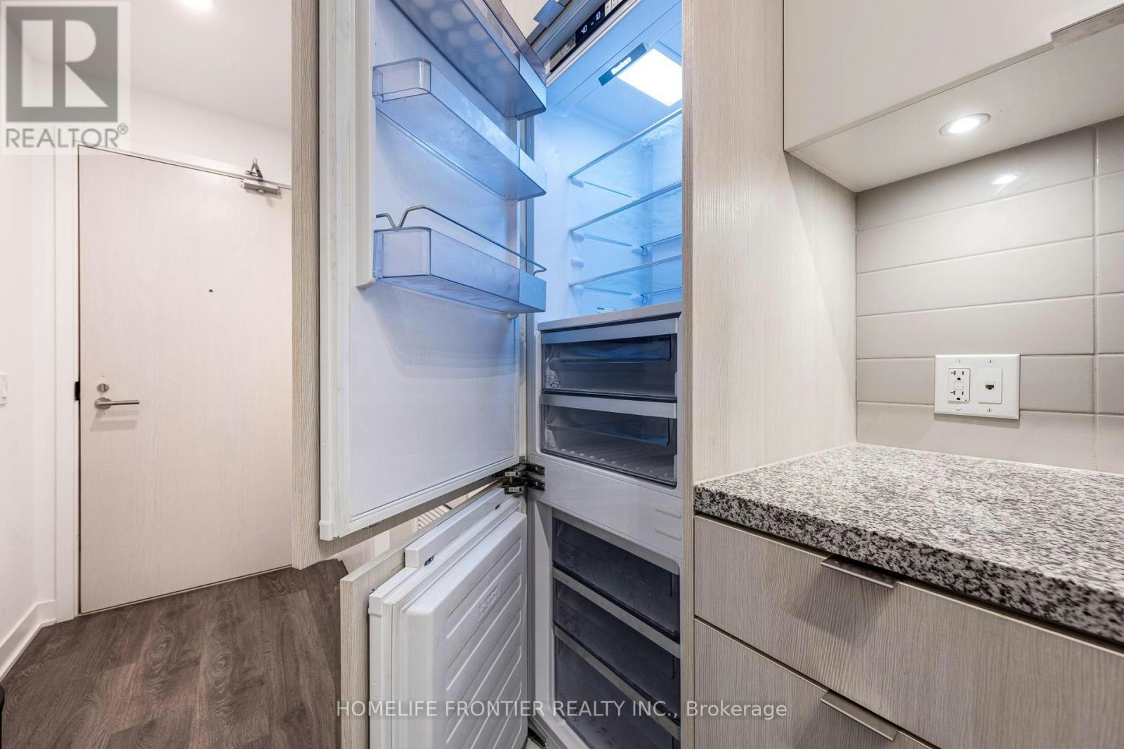 705-115 Blue Jays Way, Toronto, ON, M5V 0N4 - 11
