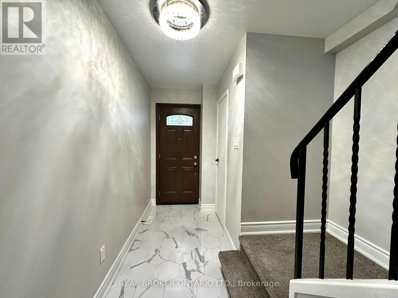 8-1485 Gulleden Drive, Mississauga, ON, L4X 2T2 - 4