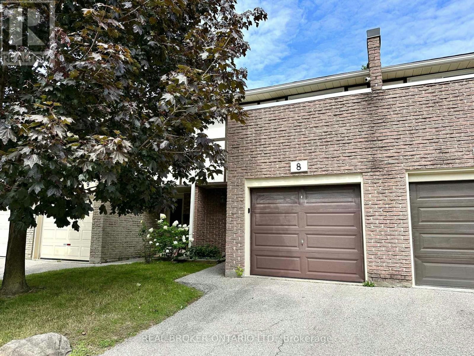 8-1485 Gulleden Drive, Mississauga, ON, L4X 2T2