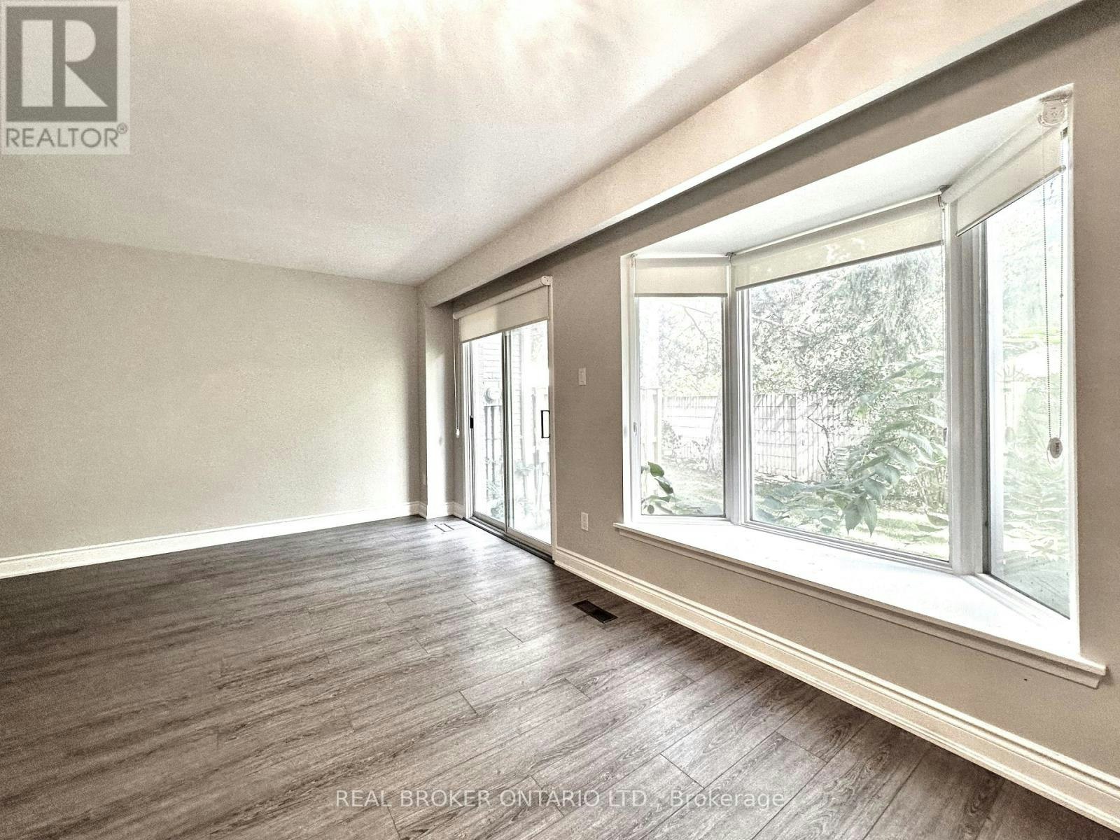 8-1485 Gulleden Drive, Mississauga, ON, L4X 2T2 - 9