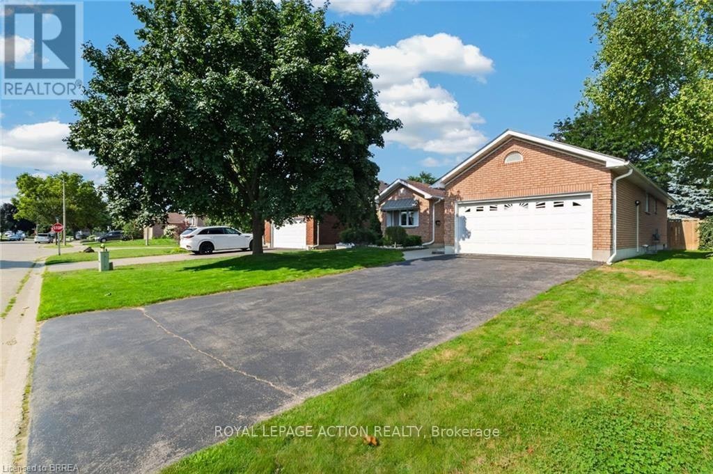 3 Harvey Court, Brantford, ON, N3R 7W6