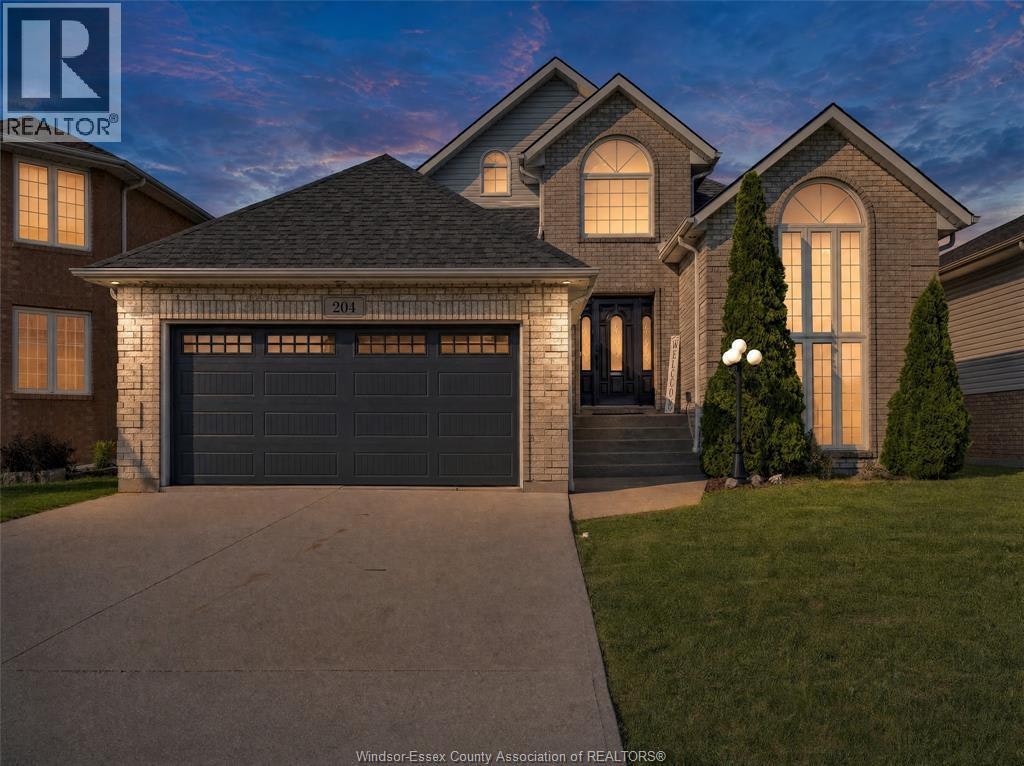 204 Hampton Crescent, Windsor, ON, N9E 4M4