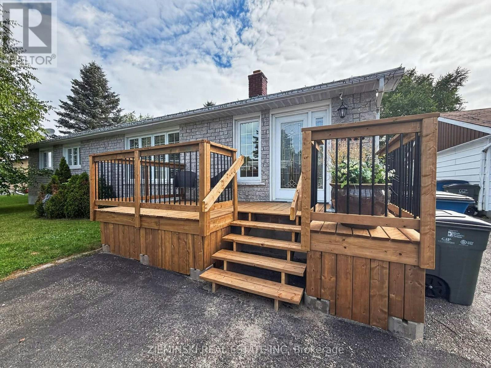 284 Fourteenth Avenue, Cochrane, ON, P0L 1C0