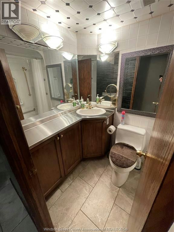 1403-111 Riverside Drive East, Windsor, ON, N9A 2S6 - 18