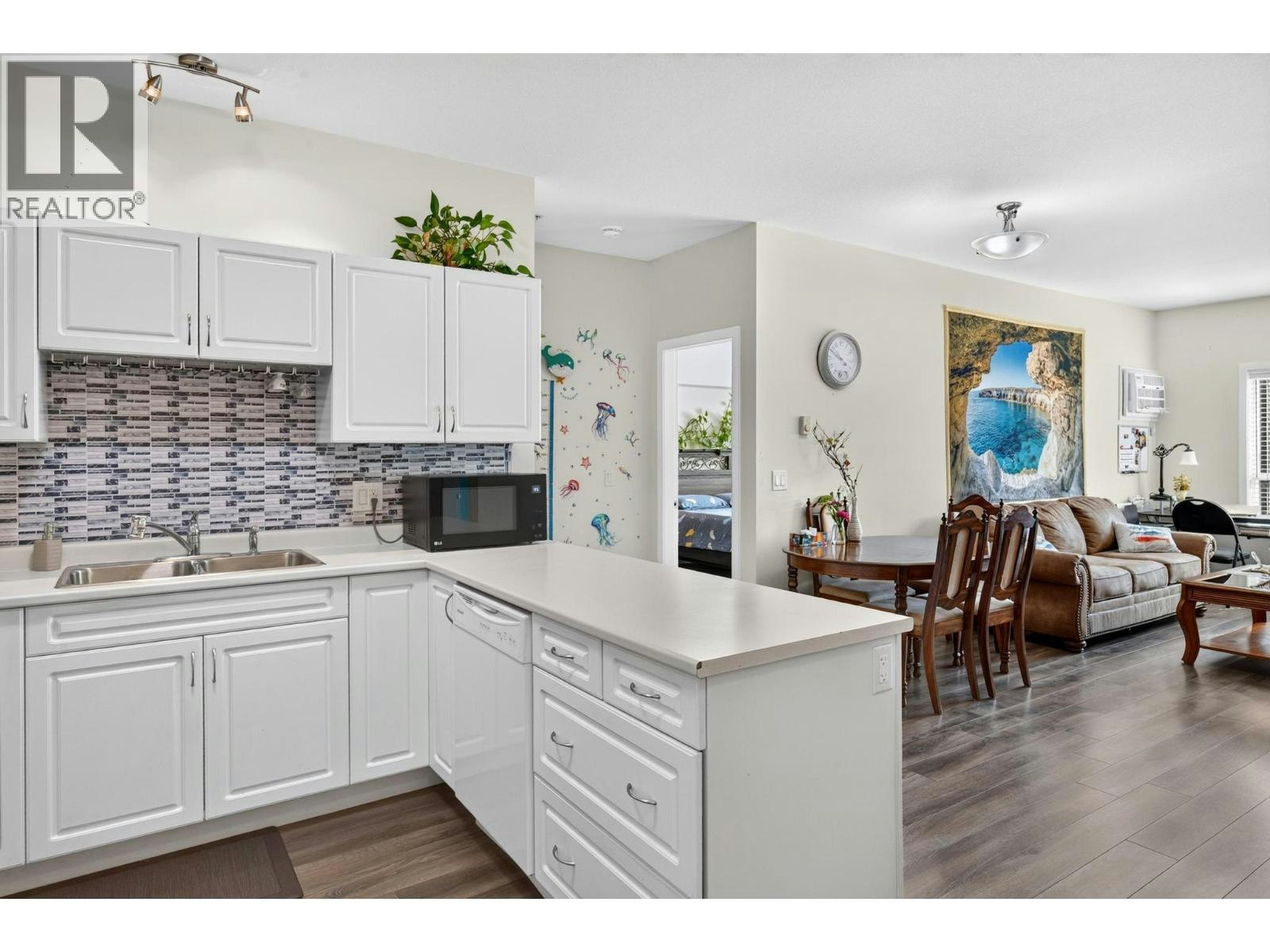 210-770 Rutland Road, Kelowna, BC, V1X 3B7