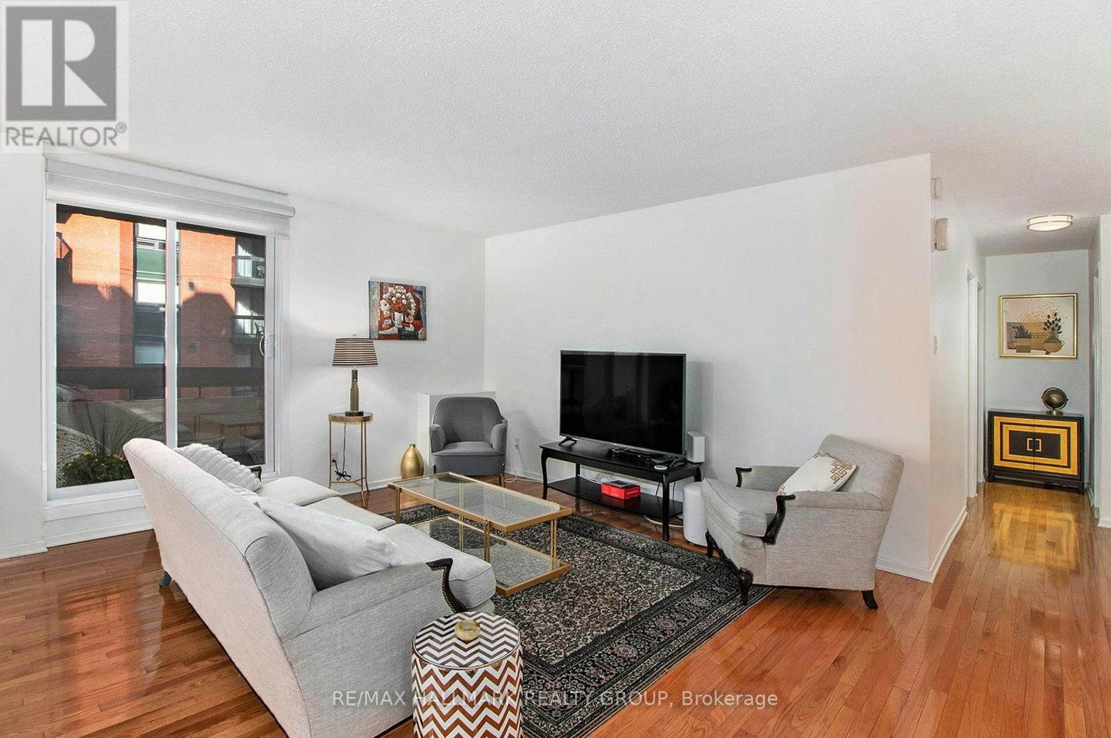 601-141 Somerset Street W, Ottawa, ON, K2P 2H1 - 3
