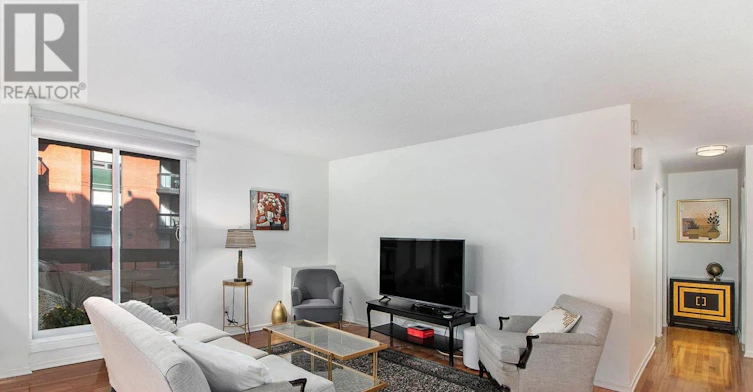 601-141 Somerset Street W, Ottawa, ON, K2P 2H1 - 3