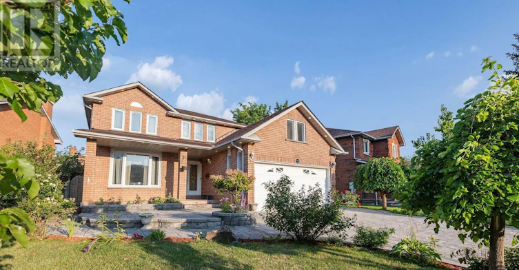 958 Summerbreeze Court, Mississauga, ON, L5V 1C9