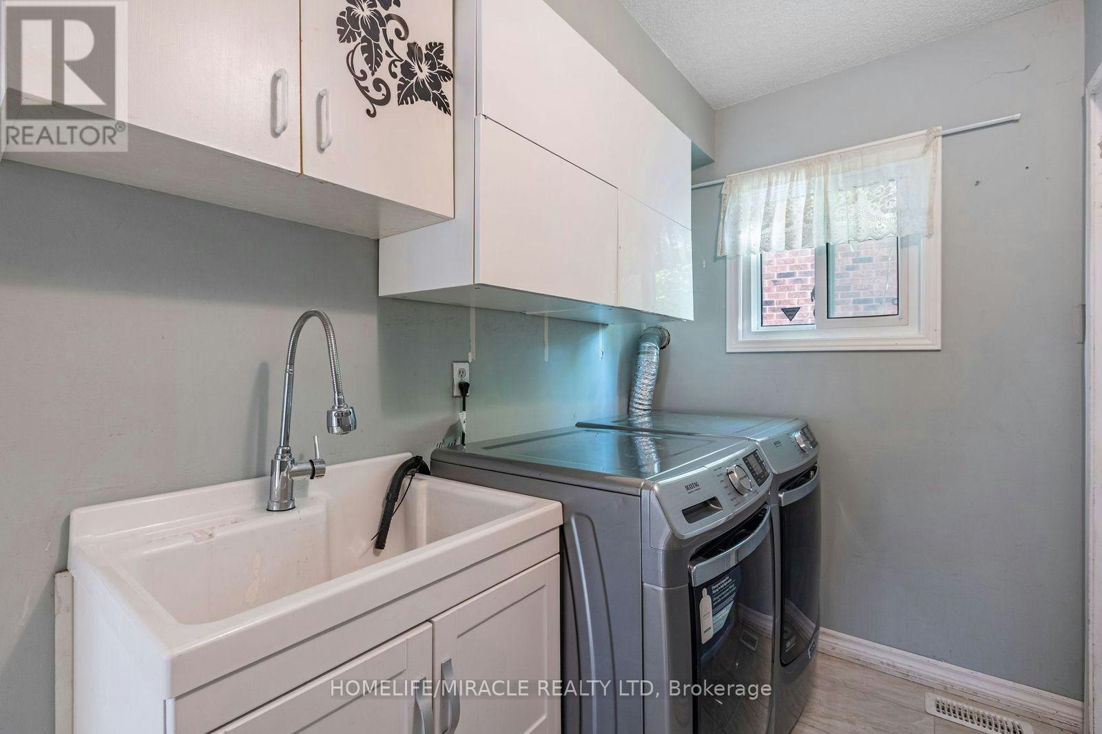 958 Summerbreeze Court, Mississauga, ON, L5V 1C9 - 30