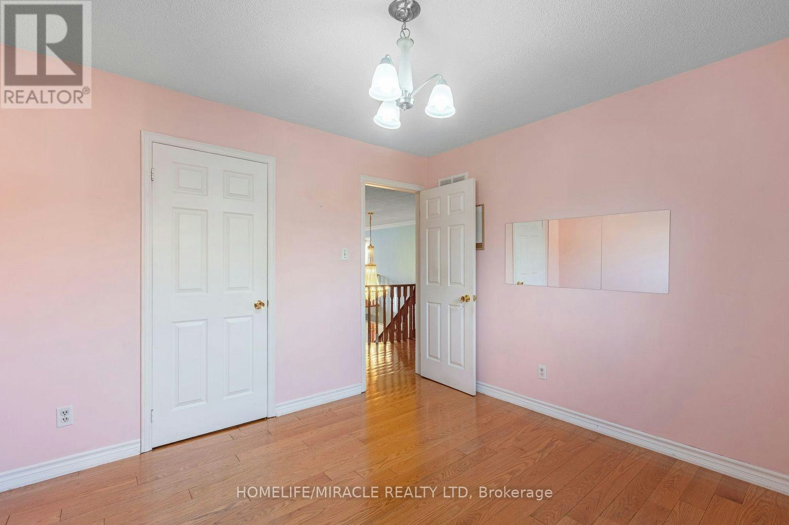 958 Summerbreeze Court, Mississauga, ON, L5V 1C9 - 24
