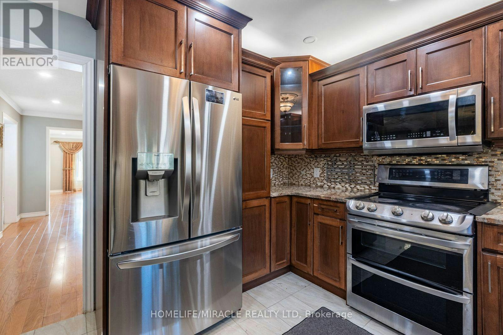 958 Summerbreeze Court, Mississauga, ON, L5V 1C9 - 11