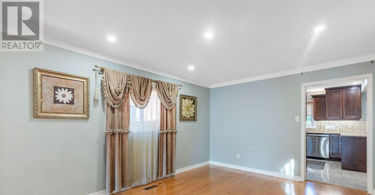 958 Summerbreeze Court, Mississauga, ON, L5V 1C9 - 5