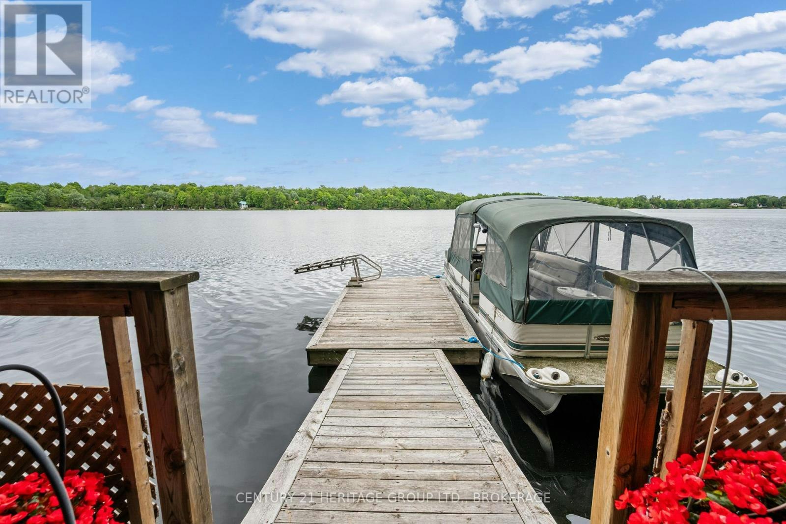 4212 Pine Ridge Drive, South Frontenac, ON, K0H 0B8