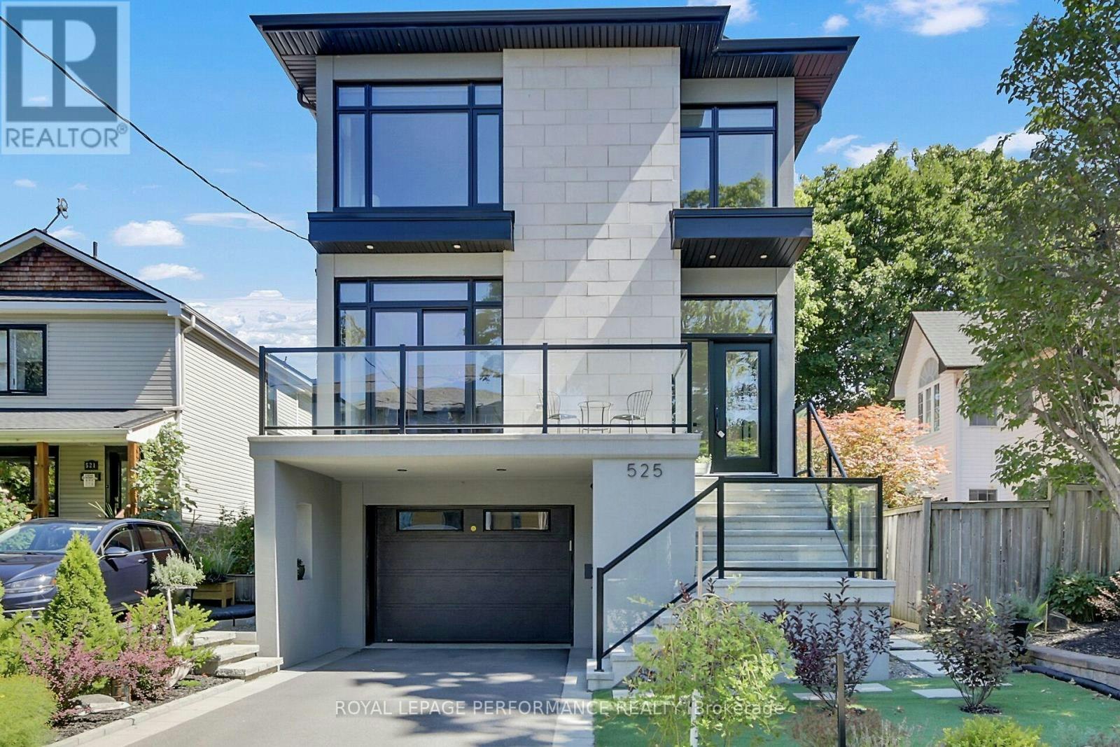 525 Edison Avenue, Ottawa, ON, K2A 1V3
