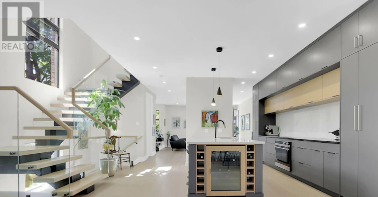 525 Edison Avenue, Ottawa, ON, K2A 1V3 - 9