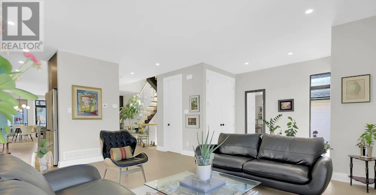 525 Edison Avenue, Ottawa, ON, K2A 1V3 - 18