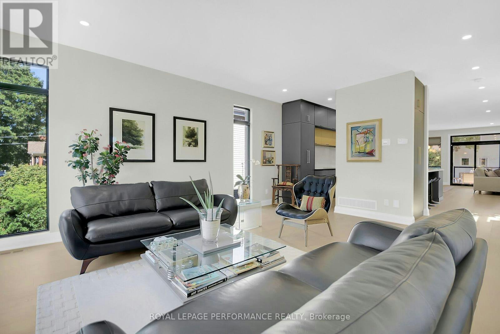 525 Edison Avenue, Ottawa, ON, K2A 1V3 - 17