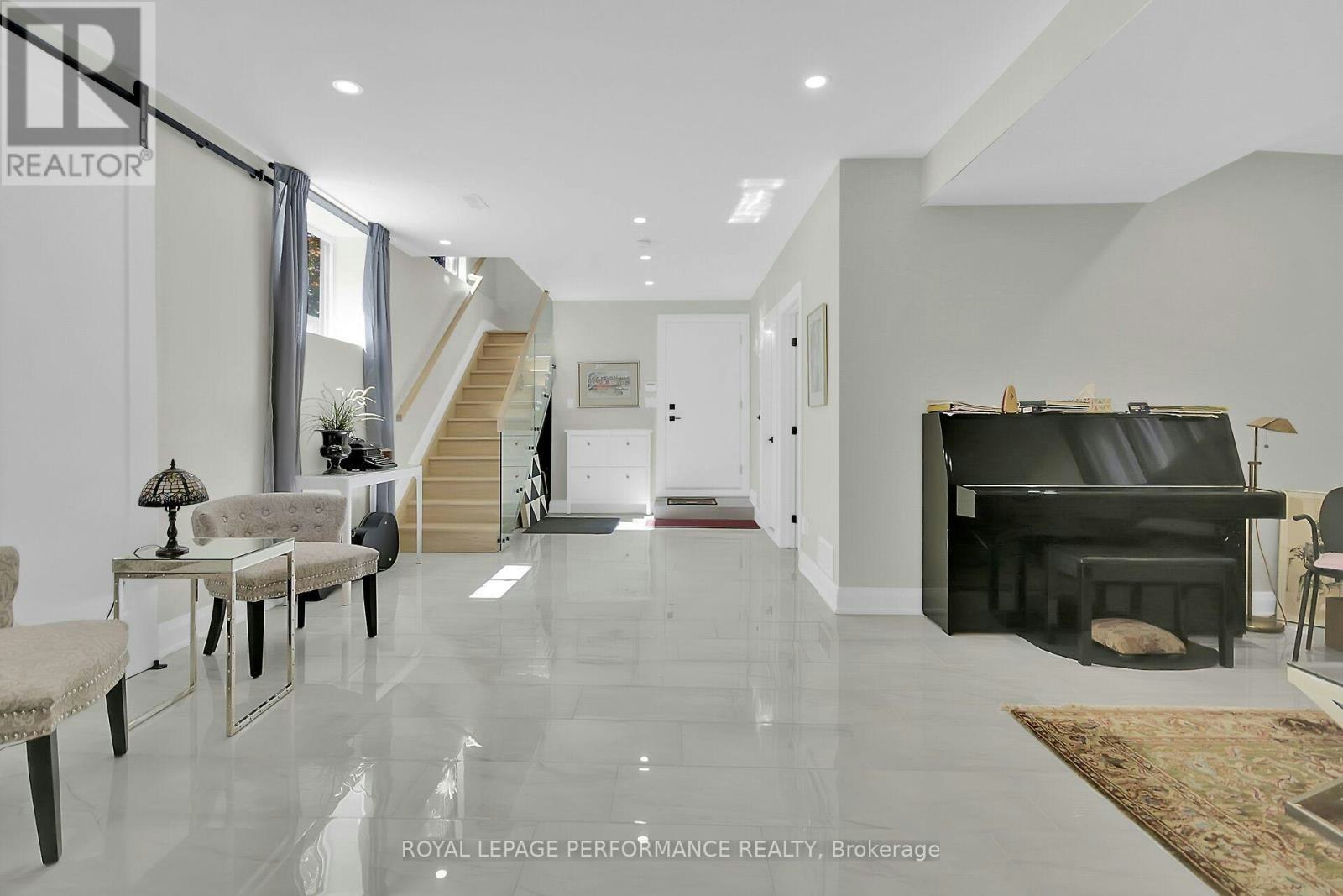 525 Edison Avenue, Ottawa, ON, K2A 1V3 - 24