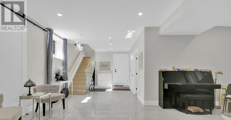 525 Edison Avenue, Ottawa, ON, K2A 1V3 - 24