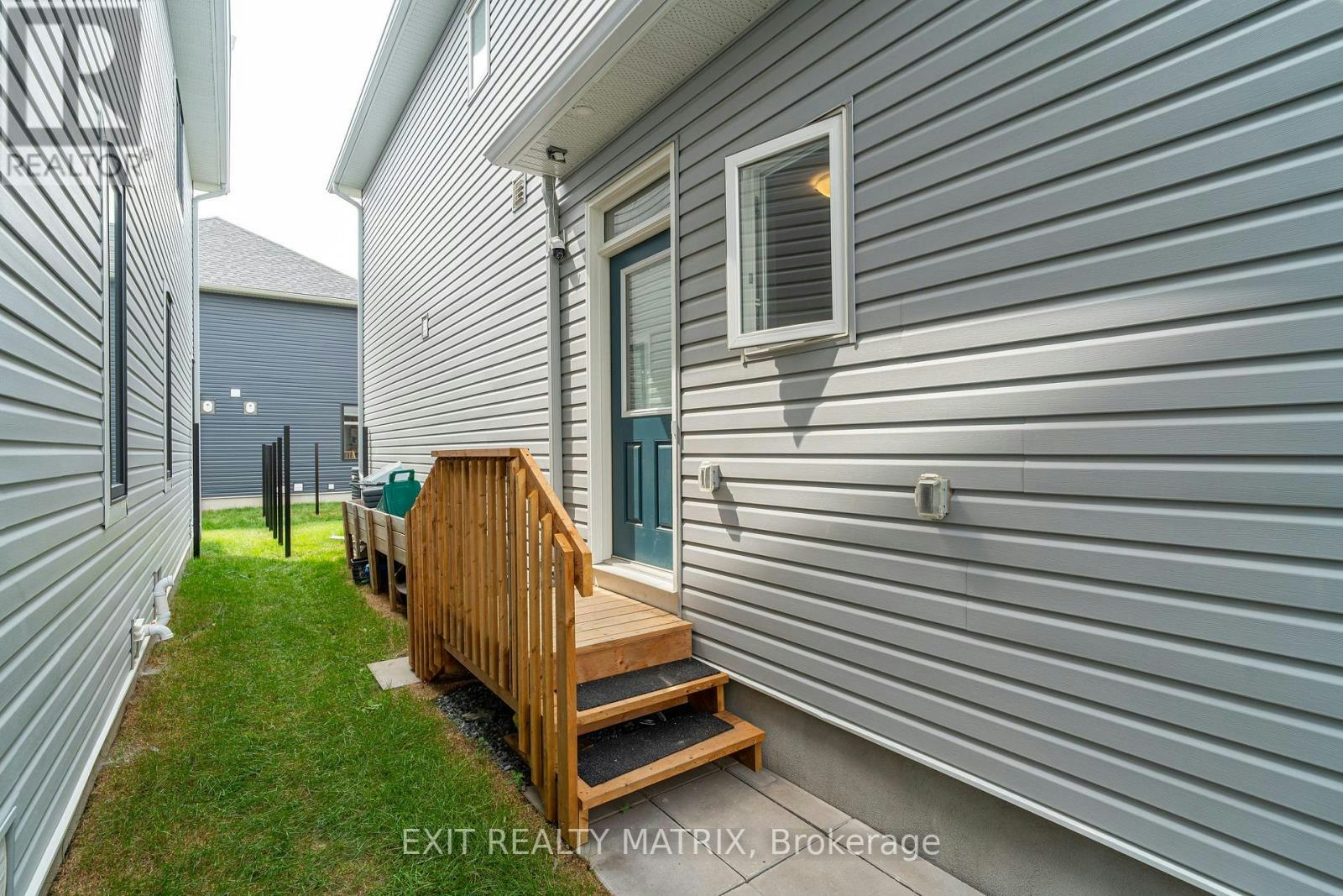 B-161 Massalia Crescent, Ottawa, ON, K4A 5R1 - 3