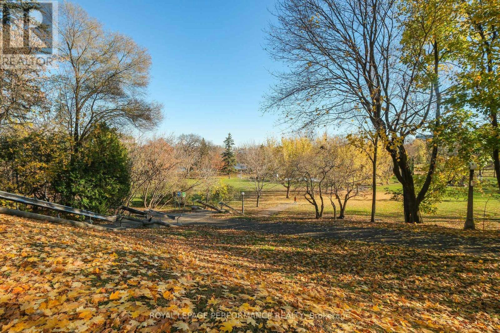 8-4 Range Road, Ottawa, ON, K1N 8J3 - 9